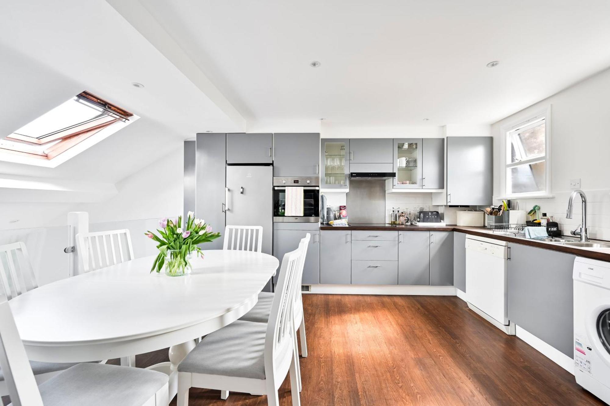 New Chic 3-Bed Flat In Clapham Apartment London Exterior photo